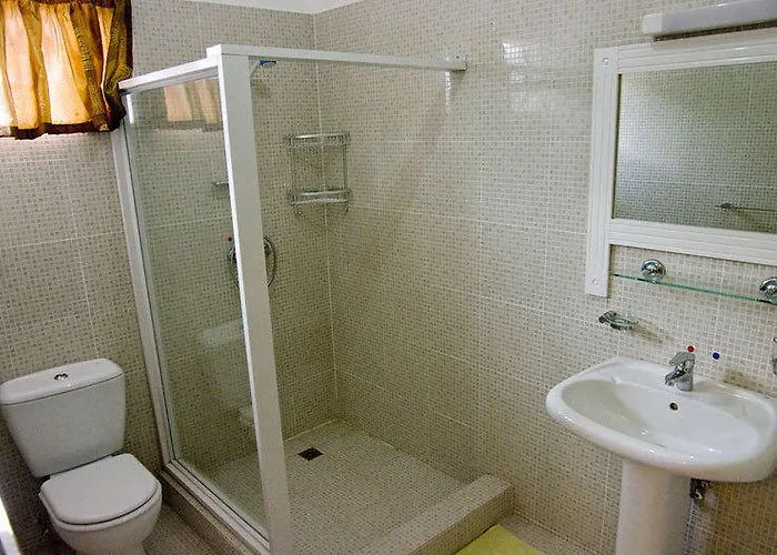 Nocleg ze śniadaniem Georgina's 4*