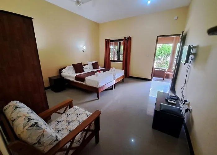 Georgina's 4* Beau Vallon (Mahe)